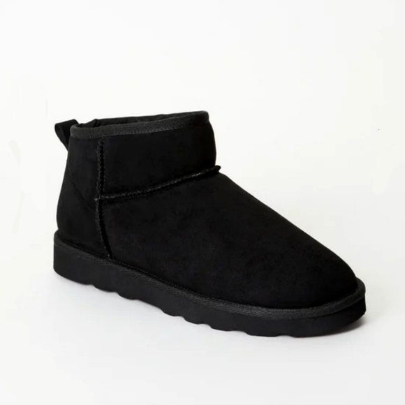 Charlee Fuzzie Bootie Size *8 - Picture 2 of 8